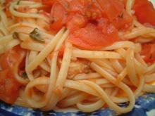 トマトソースのパスタ