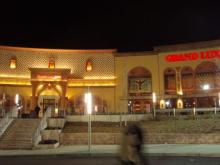 Grand Lux Cafe