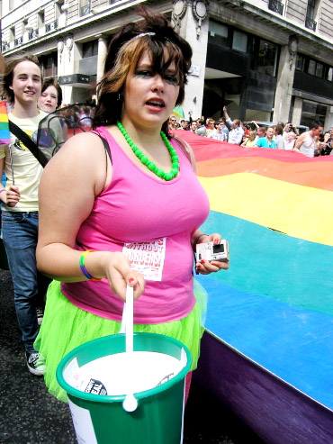 ゲイ＆レズビアンの祭典PRIDE ロンドン2008 制服編