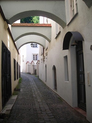 Strase
