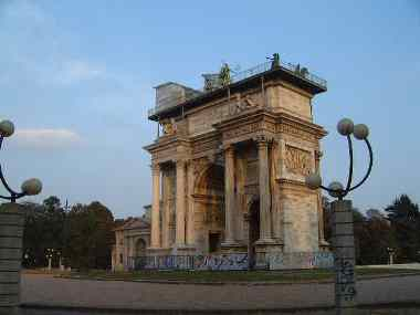 H.I.S.イタリア支店　♪カプチーノ天国♪-arco della pace