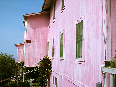 山下マヌーの　マヌー式地球の遊び方-ピンク越しに見えるピンク
