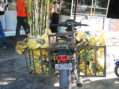 山下マヌーの　マヌー式地球の遊び方-人気のバナナ