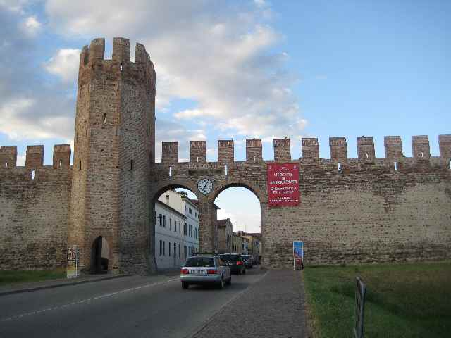 H.I.S.イタリア支店　♪カプチーノ天国♪-MONTAGNANA02