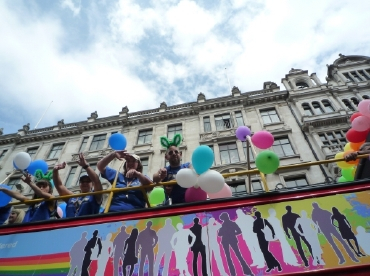 H.I.S.ロンドン雑学講座-【ゲイ＆レズビアンの祭典】PRIDE ロンドン2009