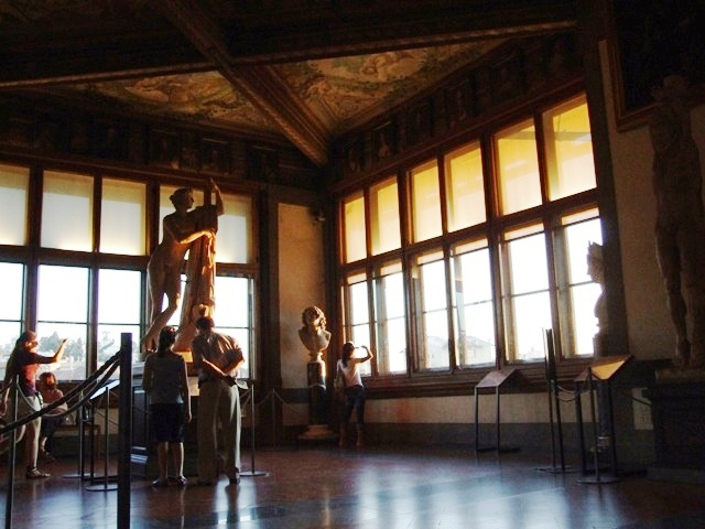 H.I.S.イタリア支店　♪カプチーノ天国♪-Uffizi05