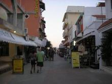 H.I.S. CANCUN支店