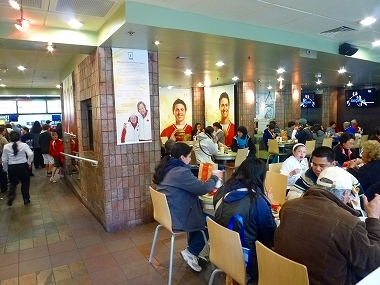 H.I.S.バンクーバー支店-バンクーバー　マクドナルド 3