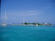 マルハバ! - from Maldives-ガン島の船着場