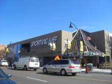 H.I.S.トロント支店  メープルライフ♪