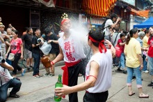 H.I.S香港支店の日記-Drunk Dragon Festival