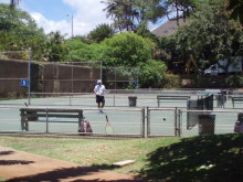 H.I.S. ホノルル支店 ☆ LeaLeaブログ　　　　　　　　　　　　　　　　　　　　　　　ハワイのコネタ♪-Diamond Head Tennis Court