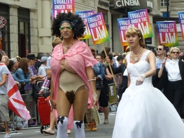 H.I.S.ロンドン雑学講座-【ゲイ＆レズビアンの祭典】PRIDE ロンドン2011