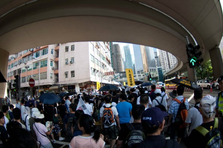 H.I.S香港支店の日記-protest2011_1