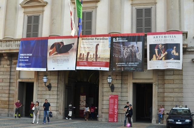 H.I.S.イタリア支店　♪カプチーノ天国♪-palazzo reale