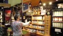 H.I.S.トロント支店  メープルライフ♪