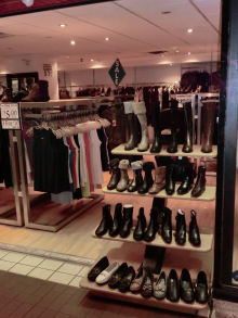 H.I.S.トロント支店  メープルライフ♪