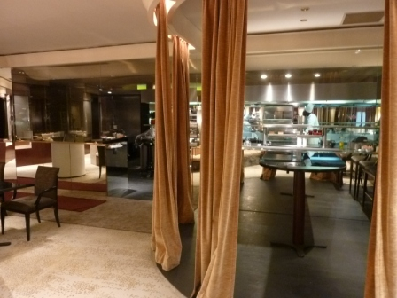 H.I.S.パリ支店の日記