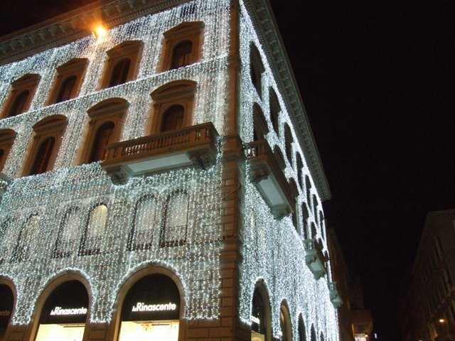 H.I.S.イタリア支店　♪カプチーノ天国♪-illuminazione_2011_05