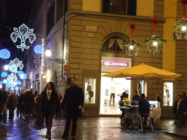 H.I.S.イタリア支店　♪カプチーノ天国♪-illuminazione_2011_06