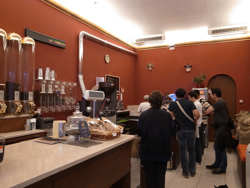 H.I.S.イタリア支店　♪カプチーノ天国♪-Caffe_01