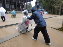 お遍路　車いす