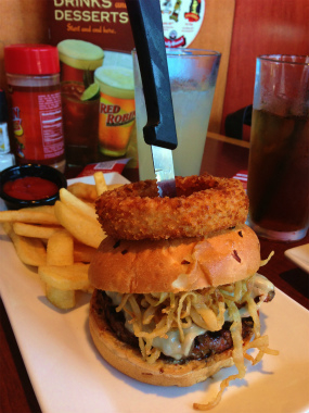 Ｈ．Ｉ．Ｓ．　バンクーバー支店-RED ROBIN